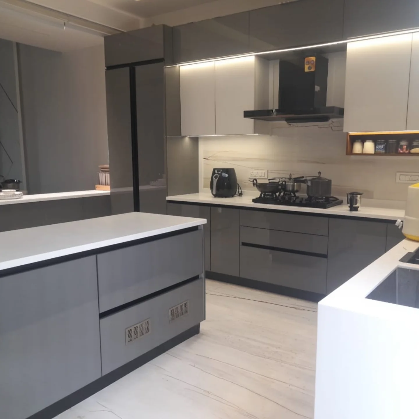 Image gallery marquee