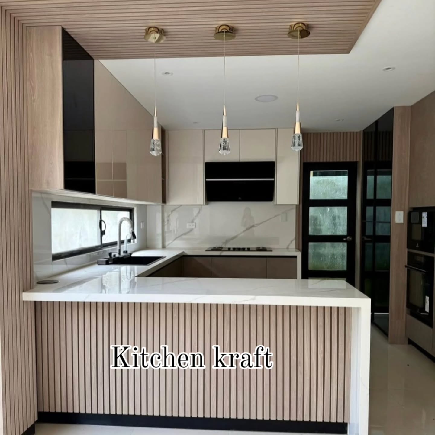 Image gallery marquee